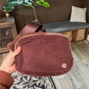 Lululemon Sherpa Belt Bag Brown